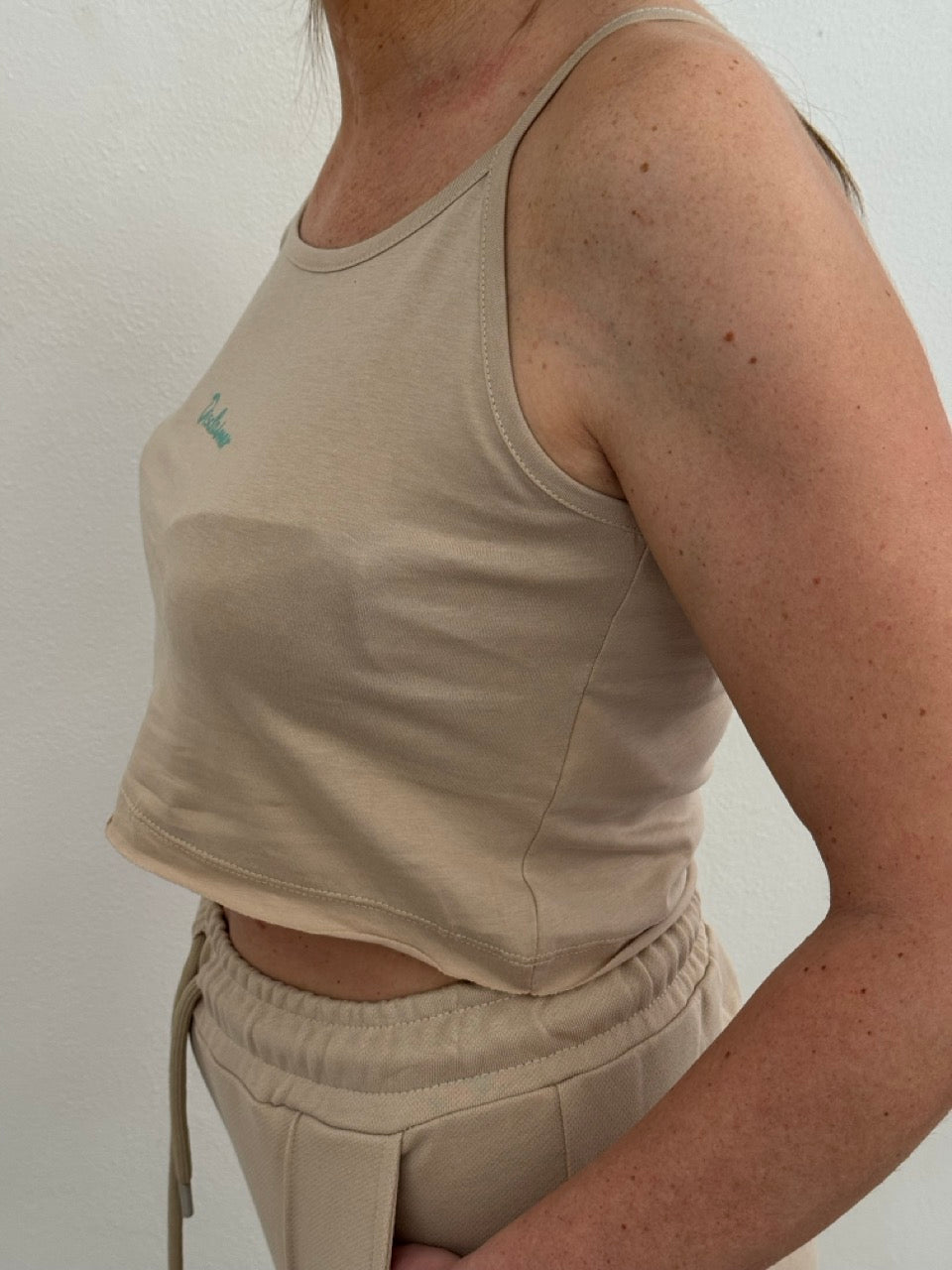Canotta crop