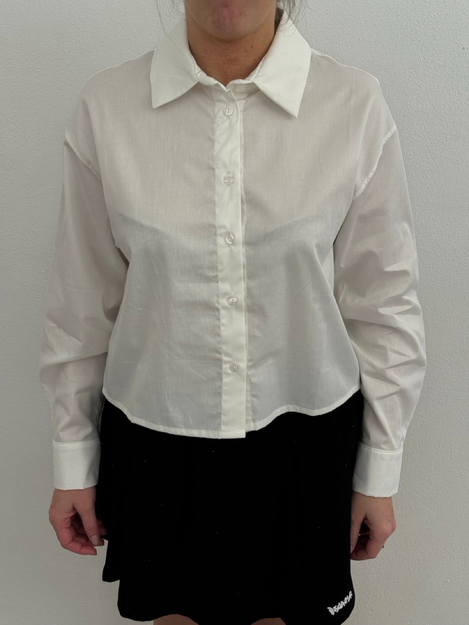 Camicia crop con dedica