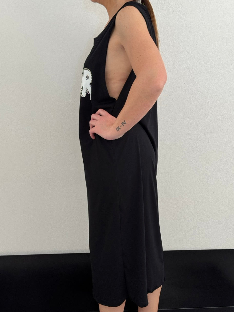 Abito midi logato con strass
