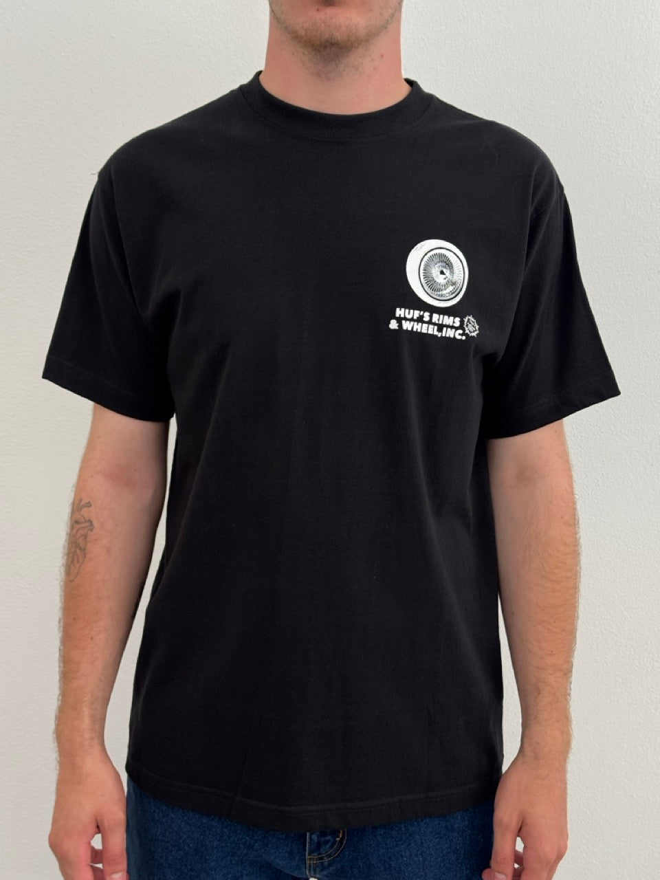 T-shirt rim & wheel