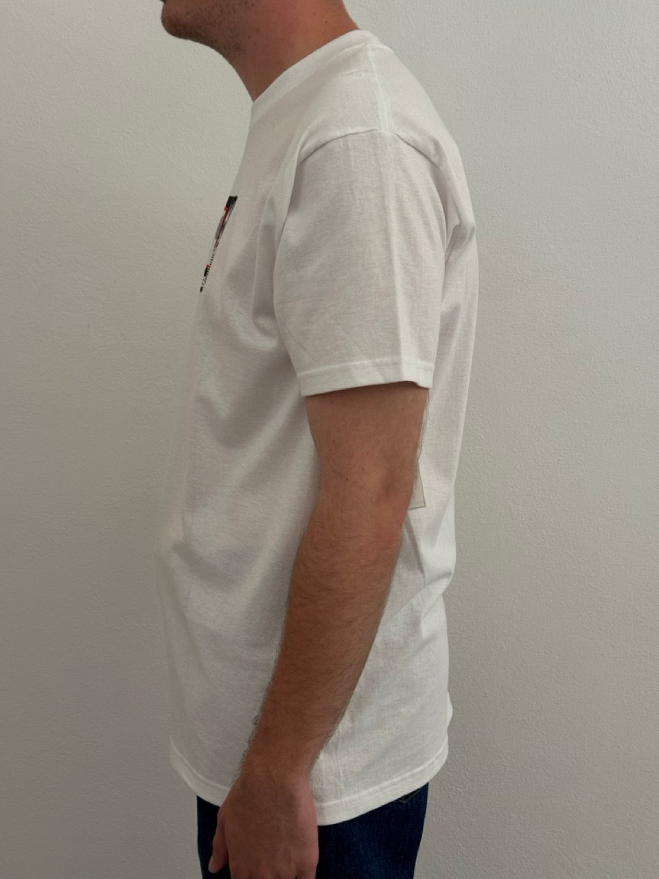 T-shirt tv