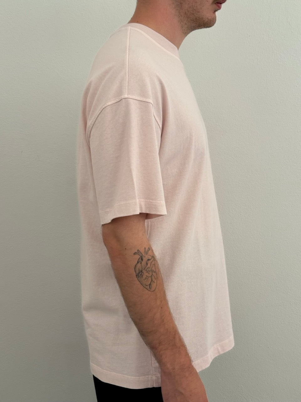 T-shirt around