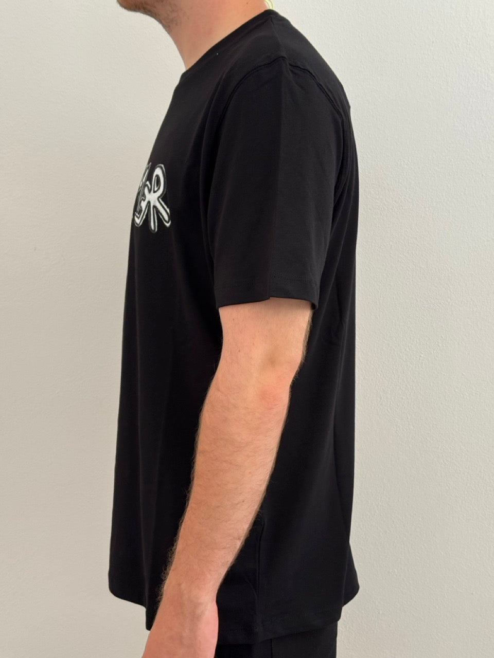 T-shirt logo sul davanti