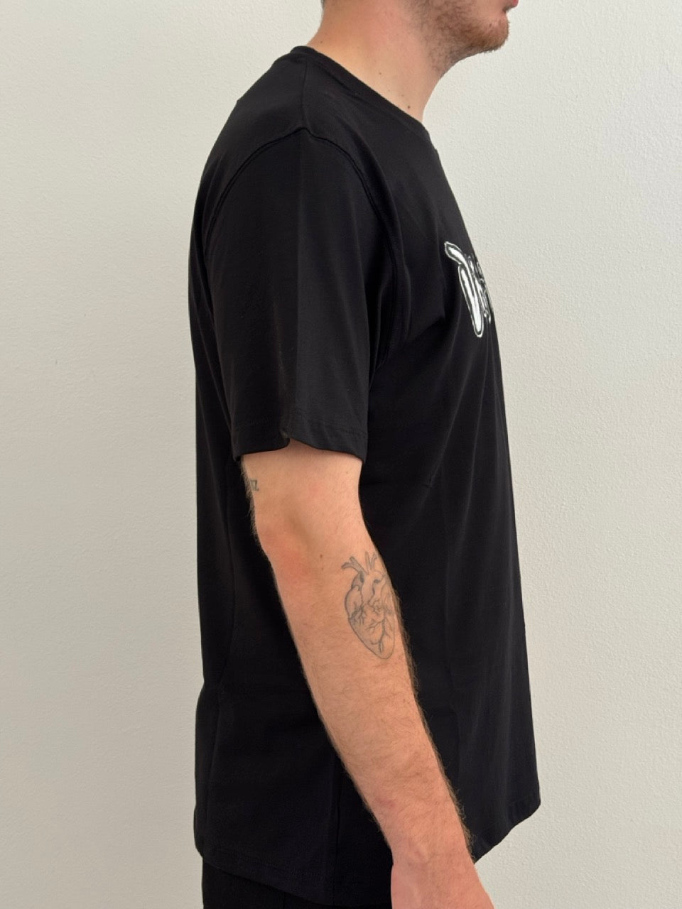T-shirt logo sul davanti