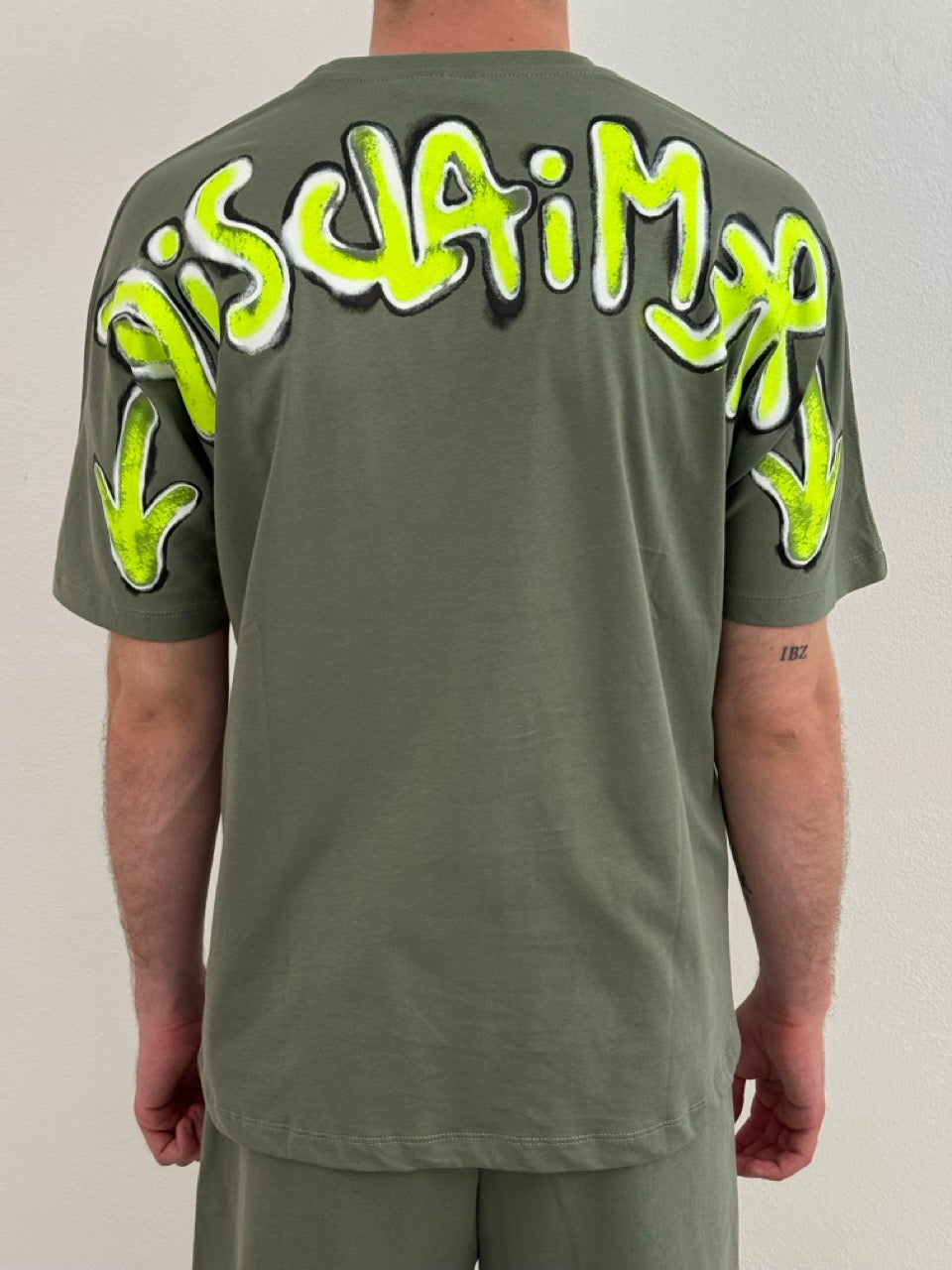 T-shirt logata