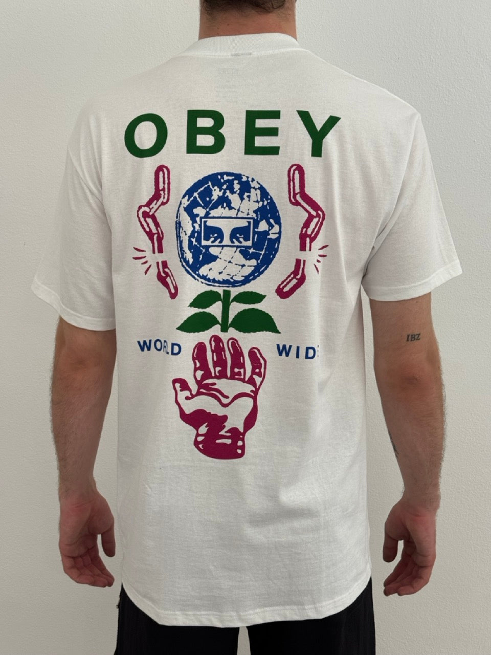 T-shirt Helping Hand