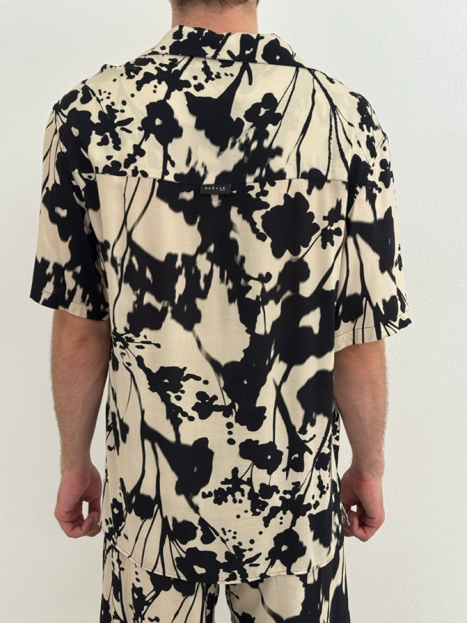 Camicia mezza manica basica stampata in viscosa