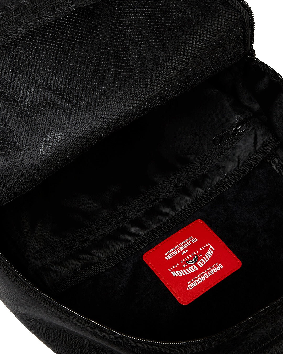 Fly Knit Mouth Dlx- Satin Backpack
