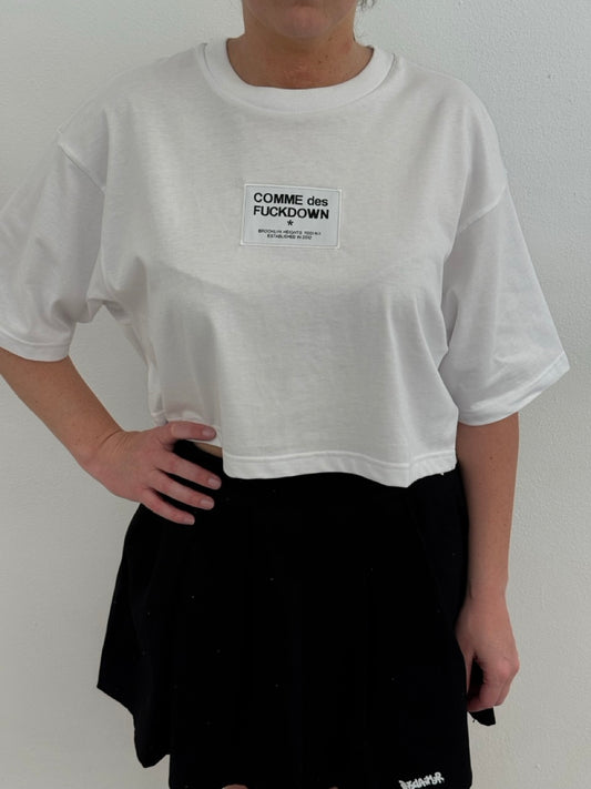 T-shirt in jersey con etichetta