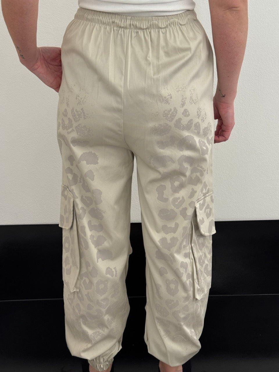Pantalone cargo maculato