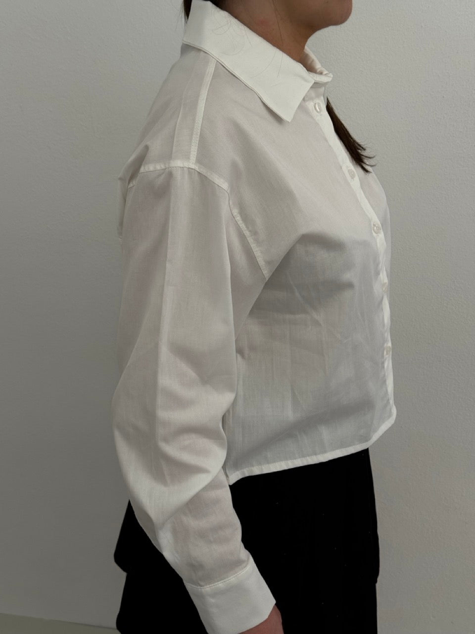 Camicia crop con dedica