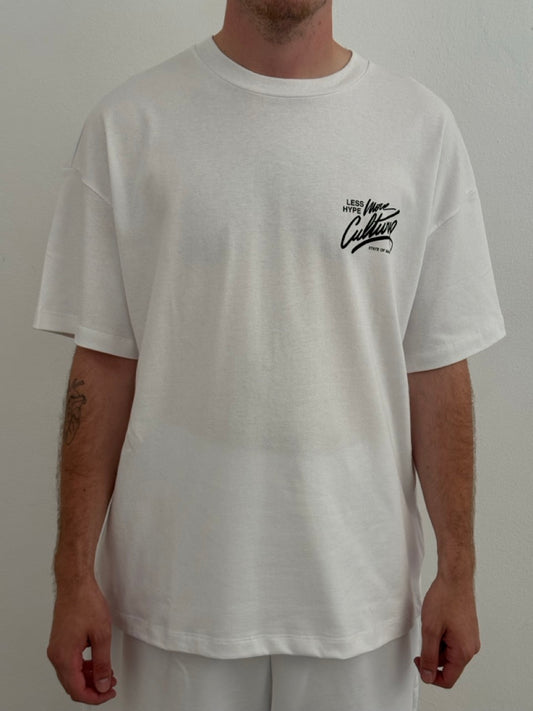 T-shirt less hype
