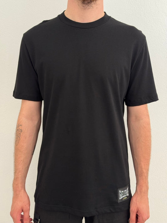 T-shirt in jersey girocollo con etichetta
