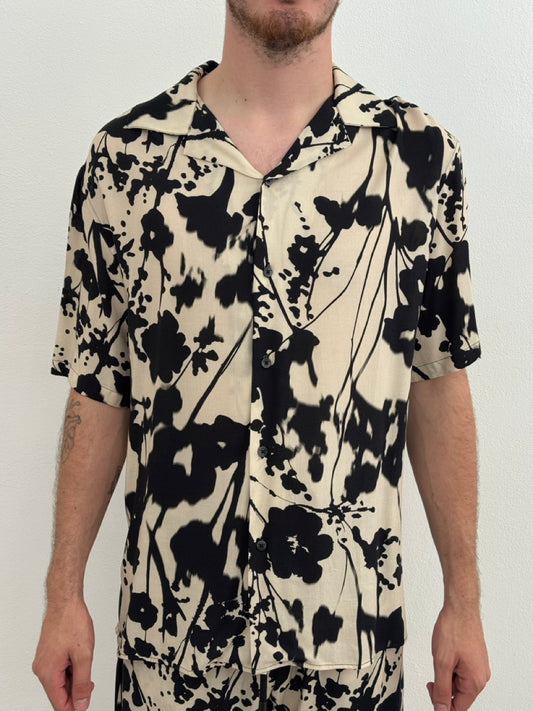 Camicia mezza manica basica stampata in viscosa